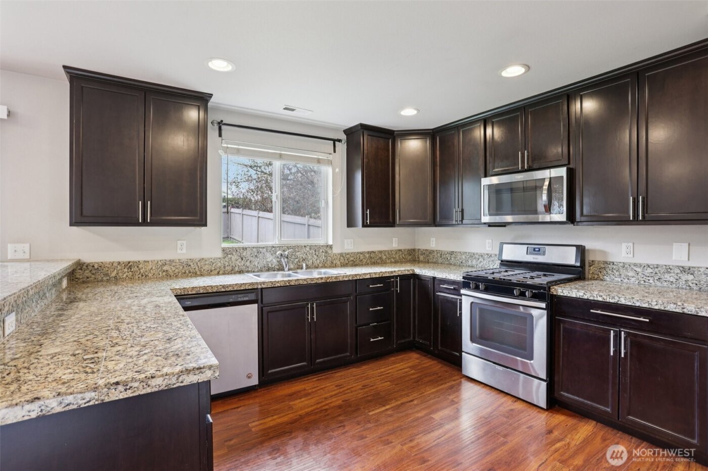 4110 E Howe St , Tacoma, WA 98404