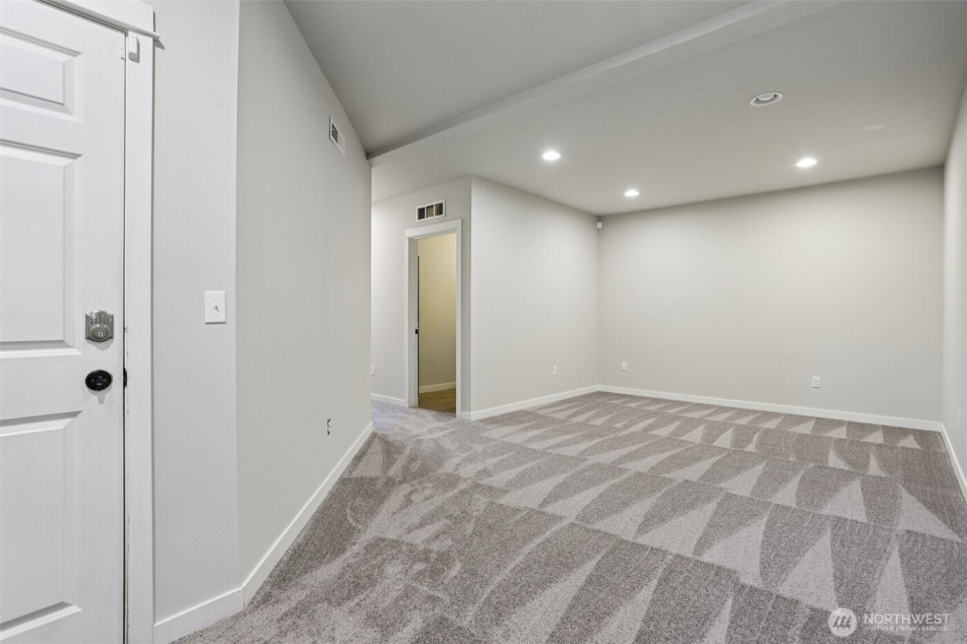 4110 E Howe St , Tacoma, WA 98404