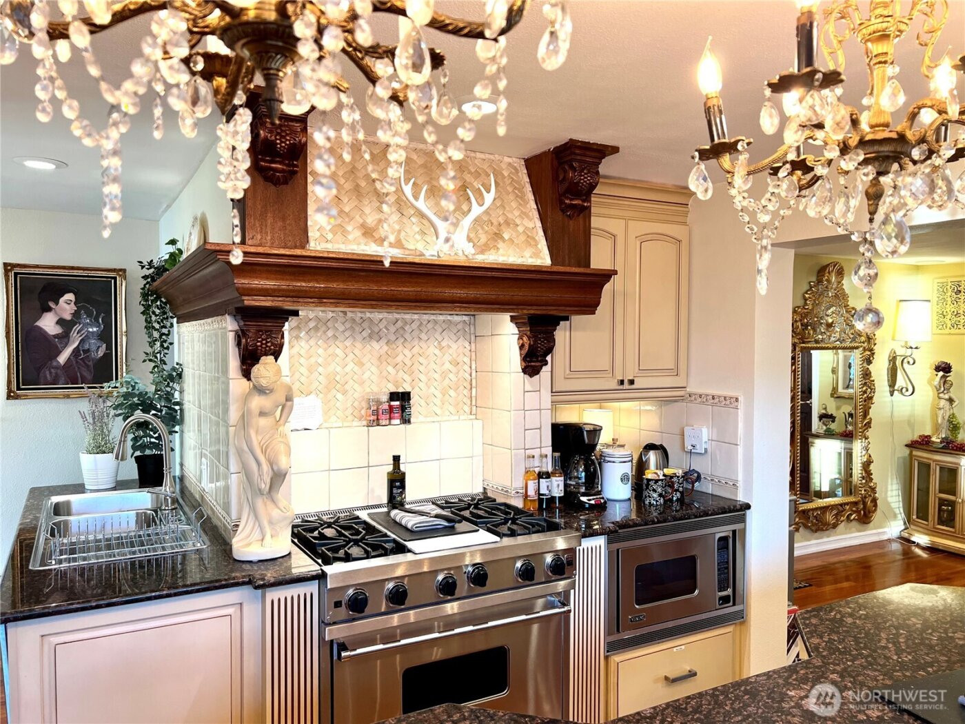 4030 Beach Drive SW, Seattle, WA 98116