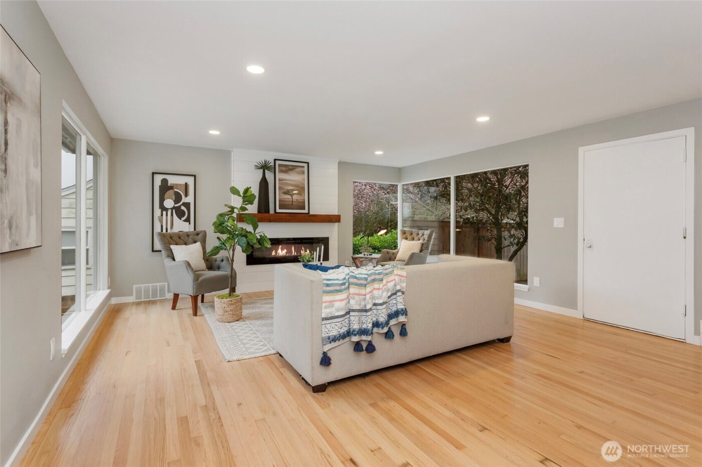 10726 Sand Point Way NE #A, Seattle, WA 98125