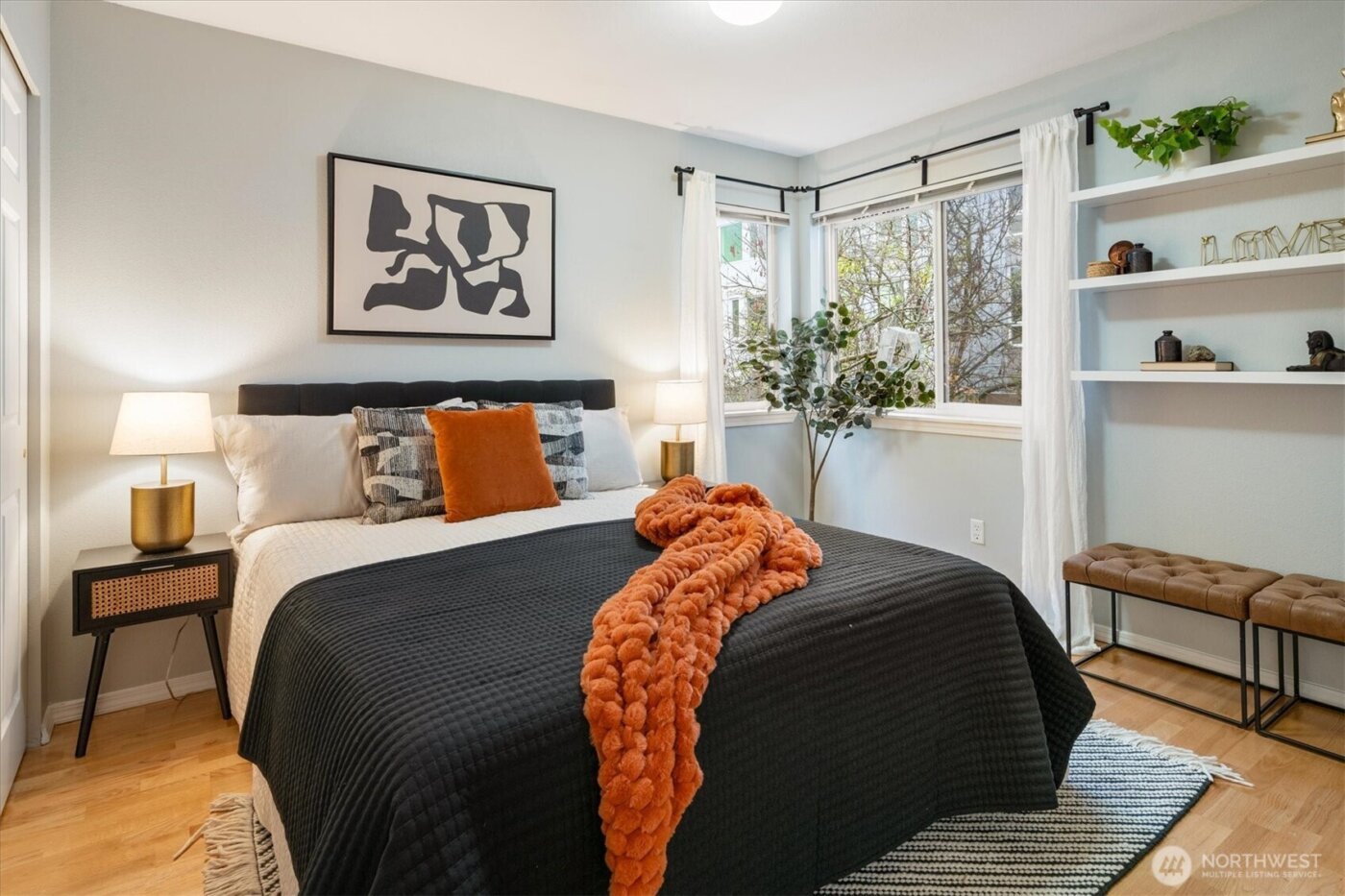 2024 NW 57th Street #201, Seattle, WA 98107-3122