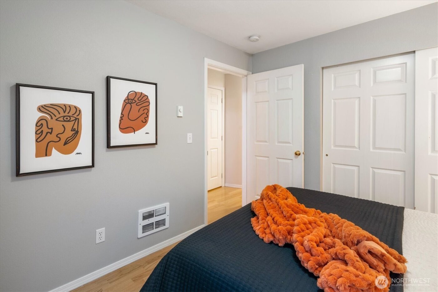 2024 NW 57th Street #201, Seattle, WA 98107-3122