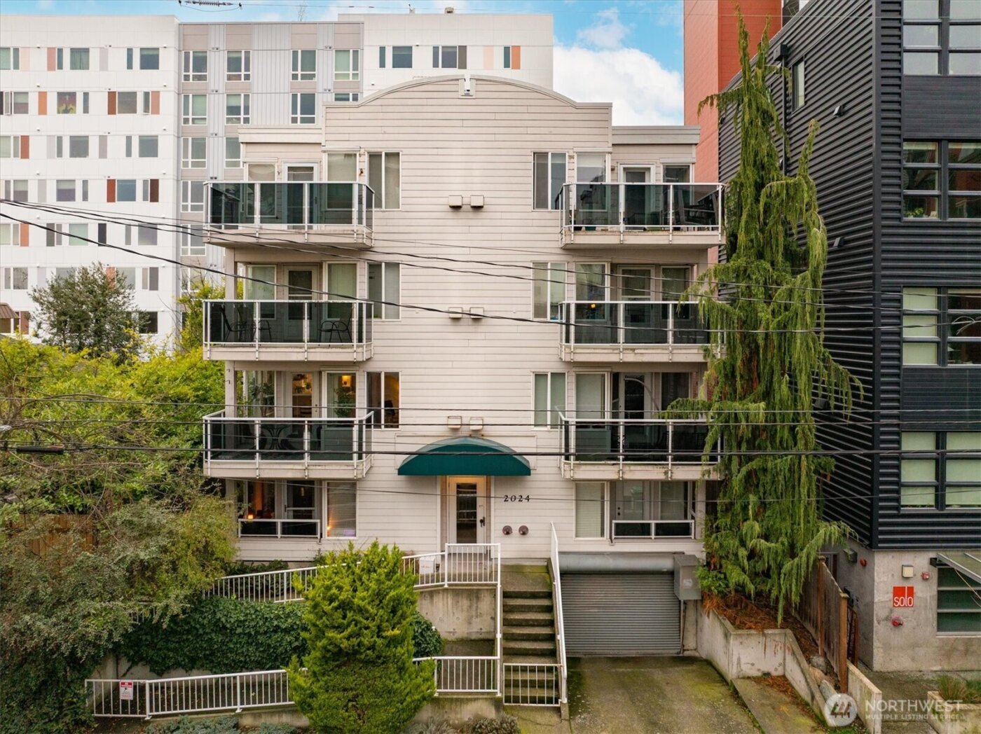 2024 NW 57th Street #201, Seattle, WA 98107-3122