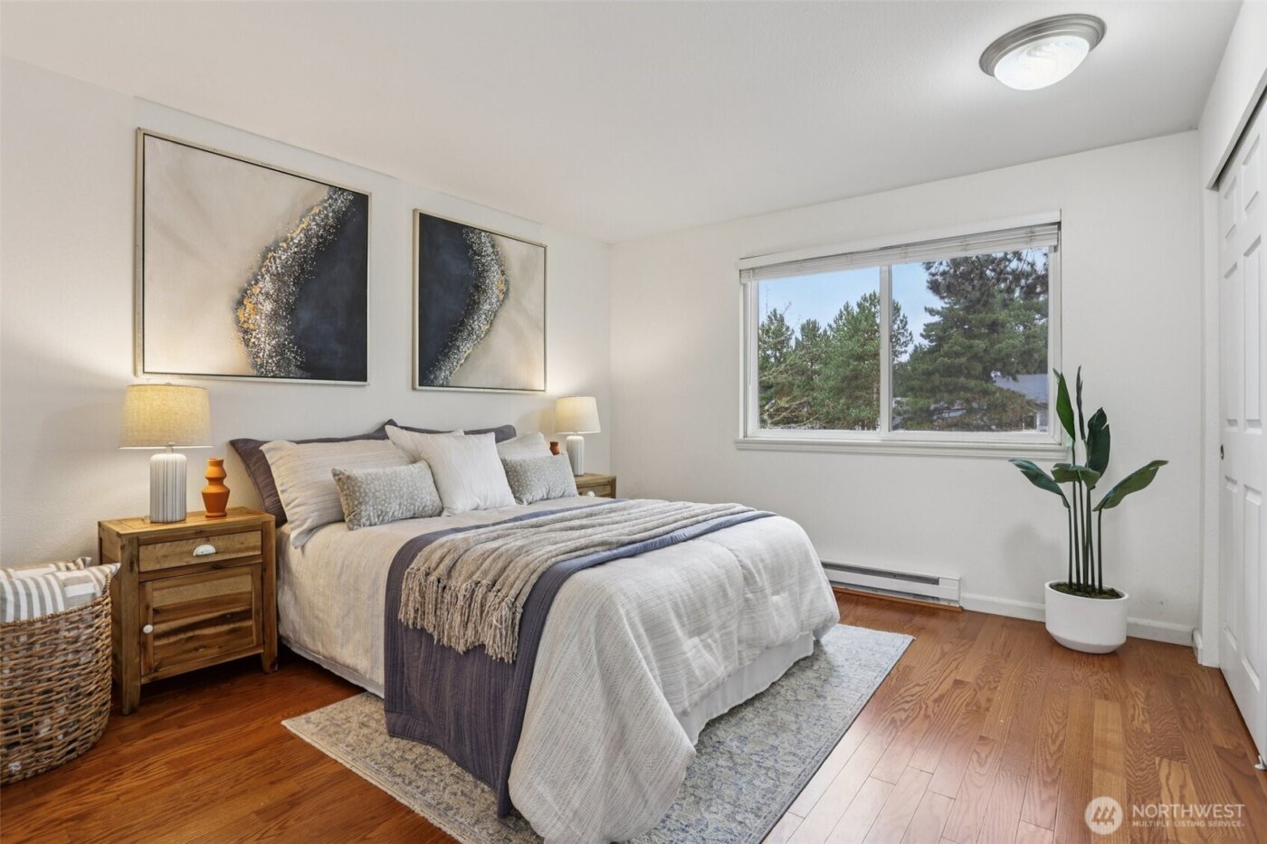 11103 NE 124th Lane #B205, Kirkland, WA 98034