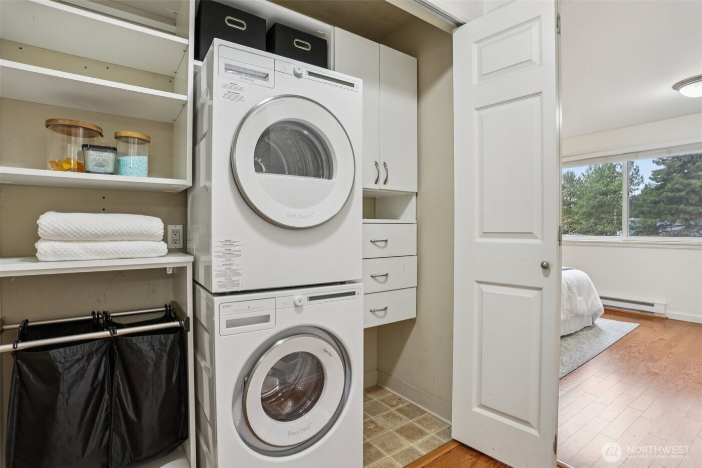 11103 NE 124th Lane #B205, Kirkland, WA 98034