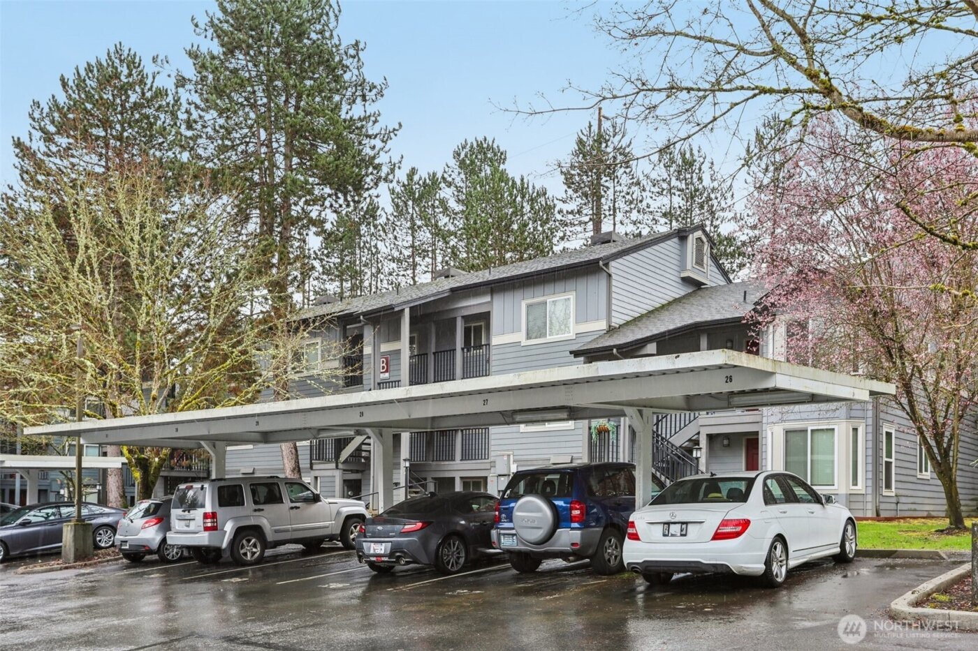 11103 NE 124th Lane #B205, Kirkland, WA 98034