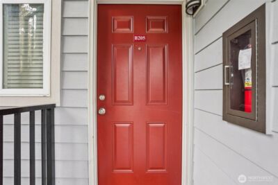 11103 NE 124th Lane #B205, Kirkland, WA 98034 - Photo 3