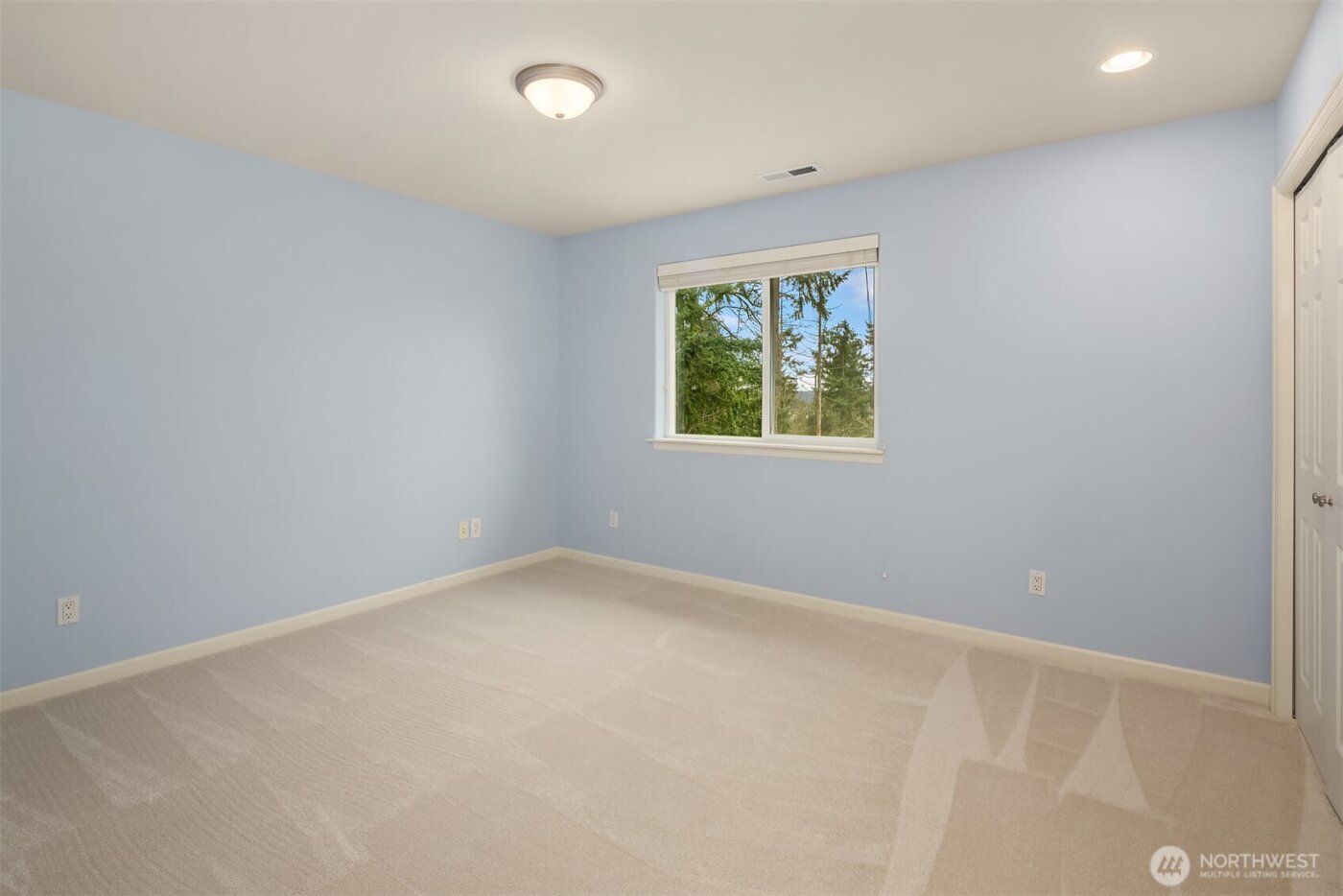 111 210th Place NE, Sammamish, WA 98074