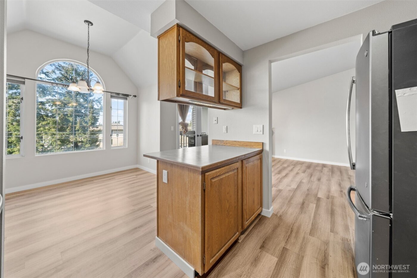 12025 SE 60th Street #B, Bellevue, WA 98006