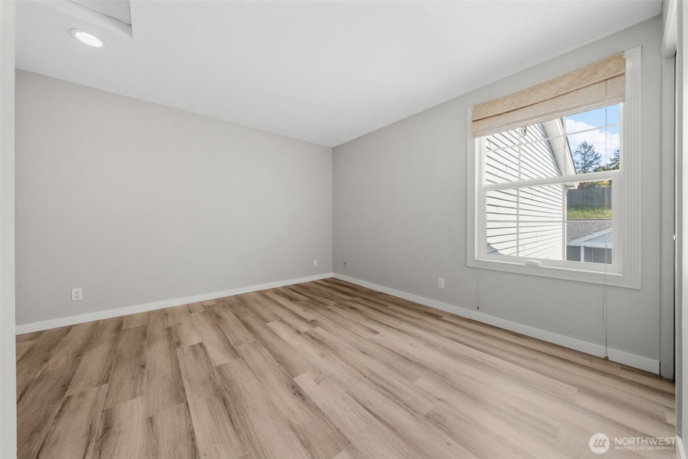 12025 SE 60th Street #B, Bellevue, WA 98006