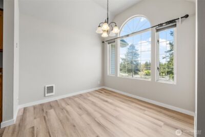 12025 SE 60th Street #B, Bellevue, WA 98006 - Photo 7