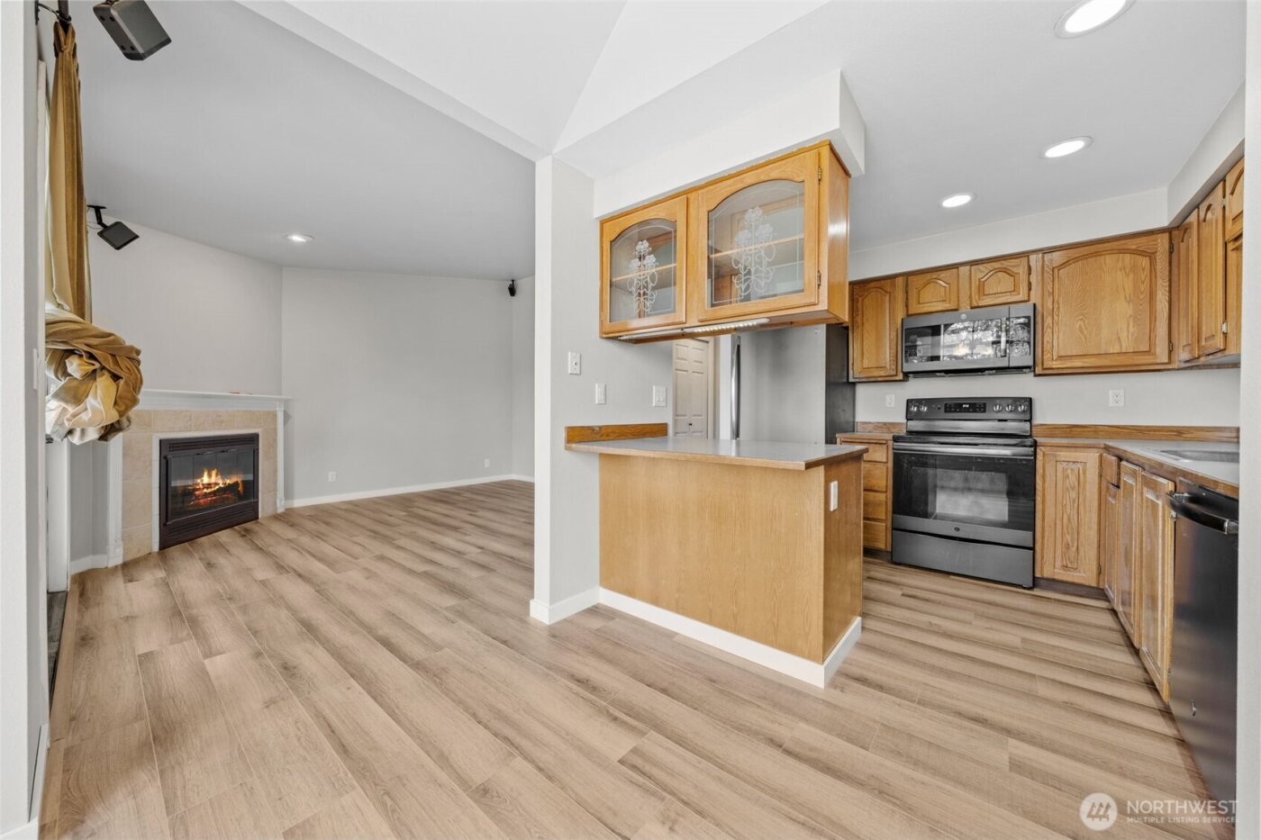 12025 SE 60th Street #B, Bellevue, WA 98006