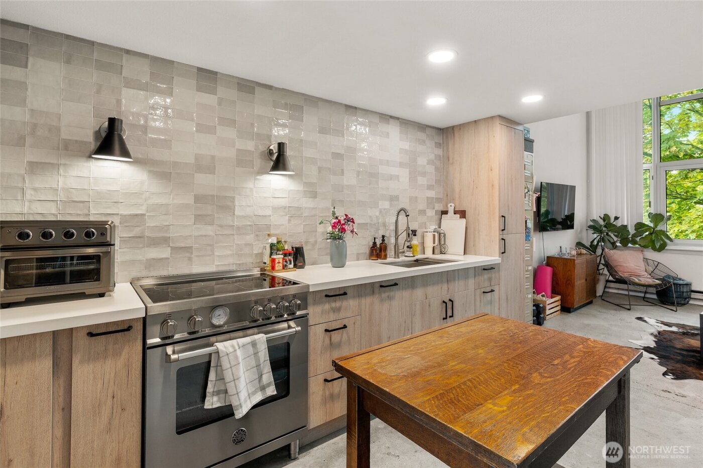 1000 Union Street #401, Seattle, WA 98101