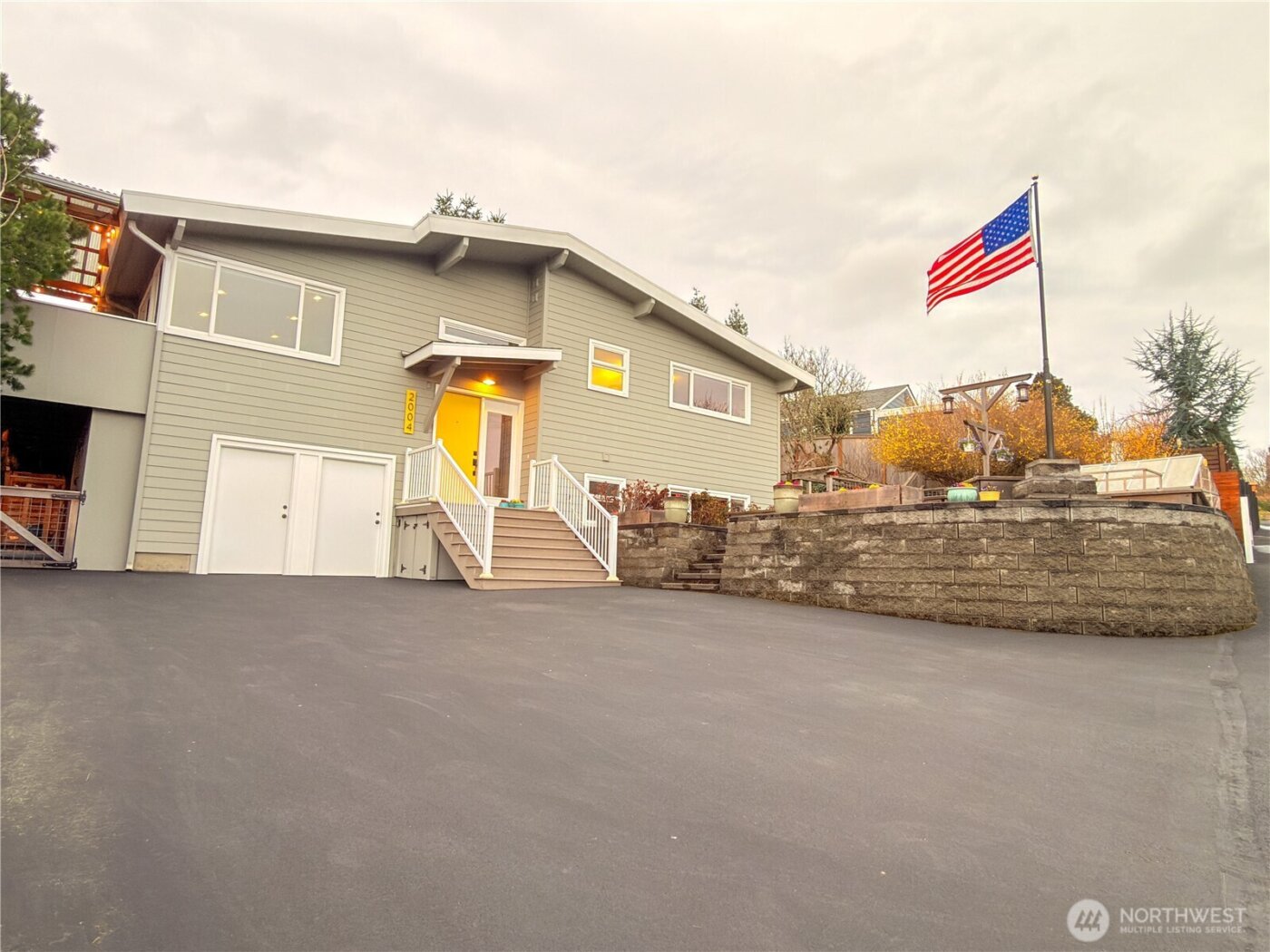 2004 SW 117th Place , Burien, WA 98146