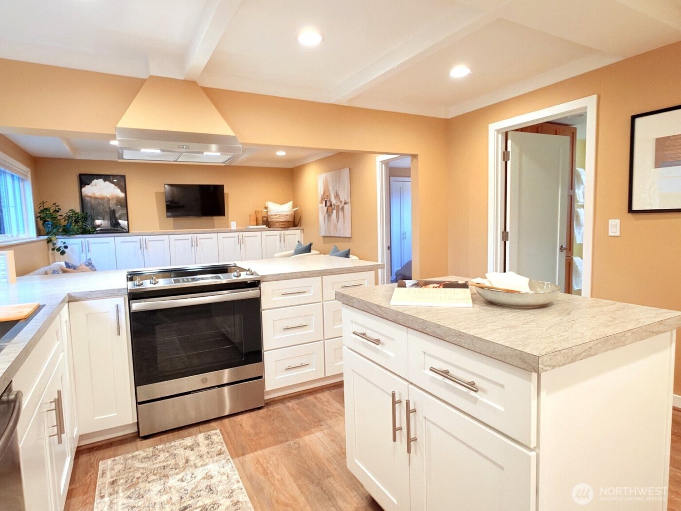 2004 SW 117th Place , Burien, WA 98146