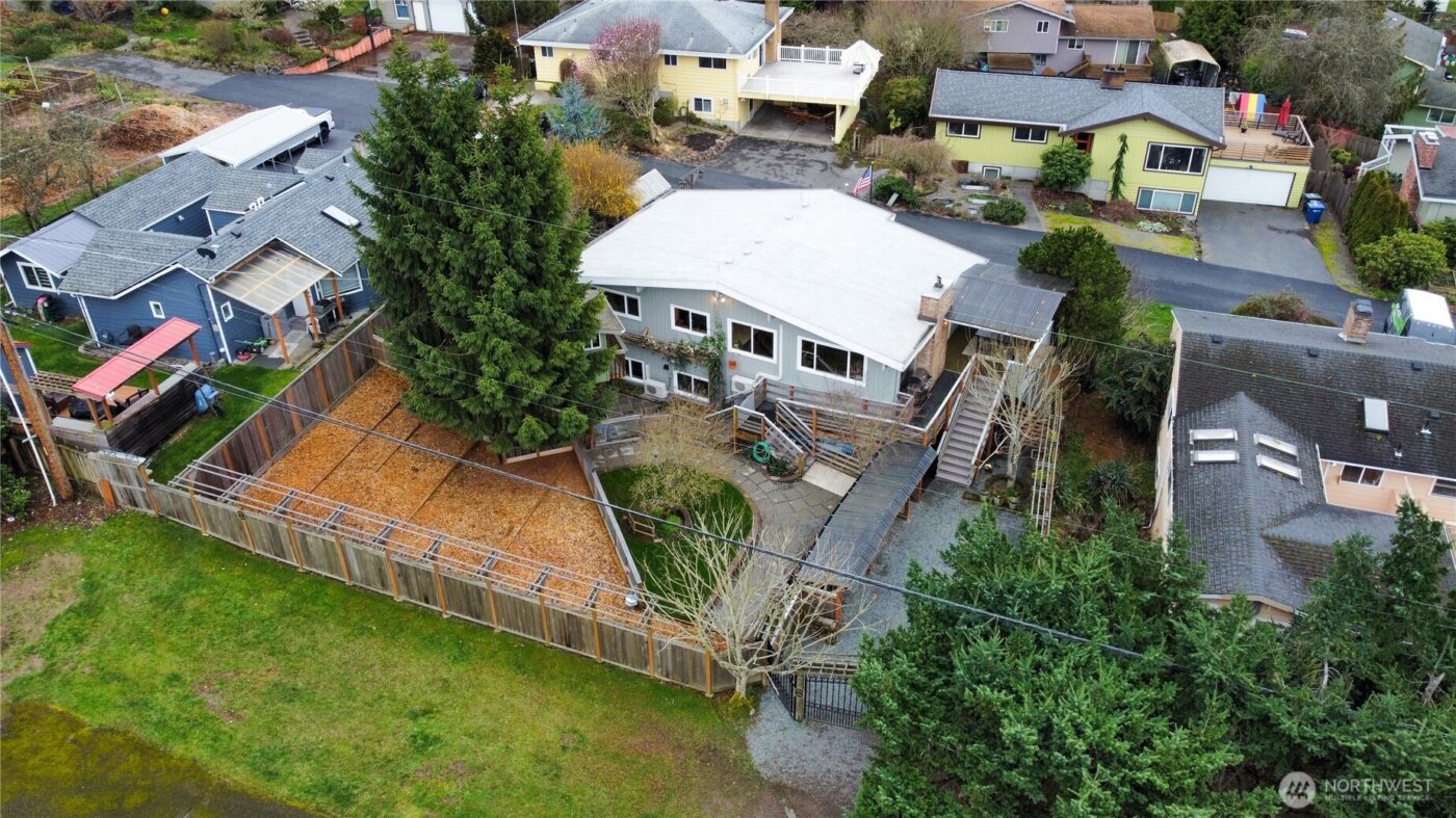 2004 SW 117th Place , Burien, WA 98146