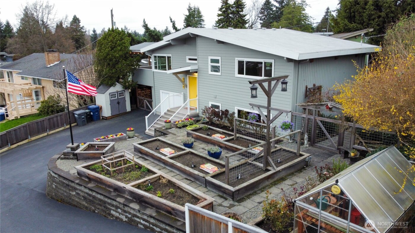 2004 SW 117th Place , Burien, WA 98146