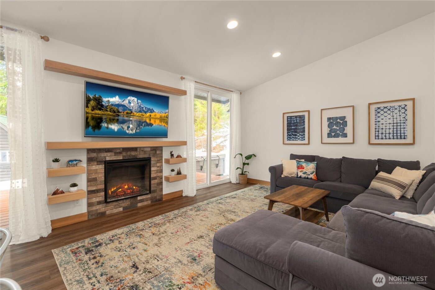 21817 Colt Road , Leavenworth, WA 98826