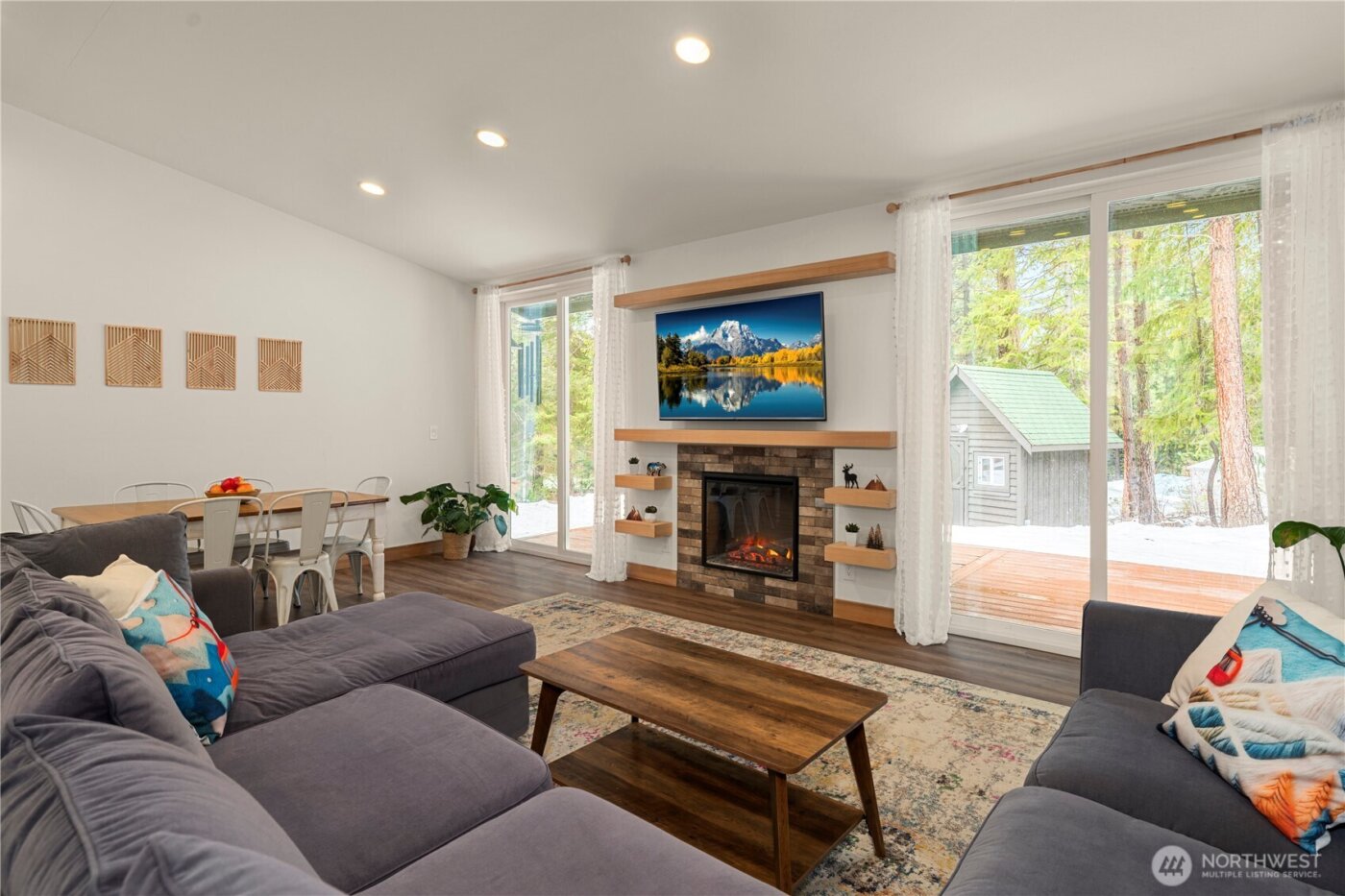 21817 Colt Road , Leavenworth, WA 98826