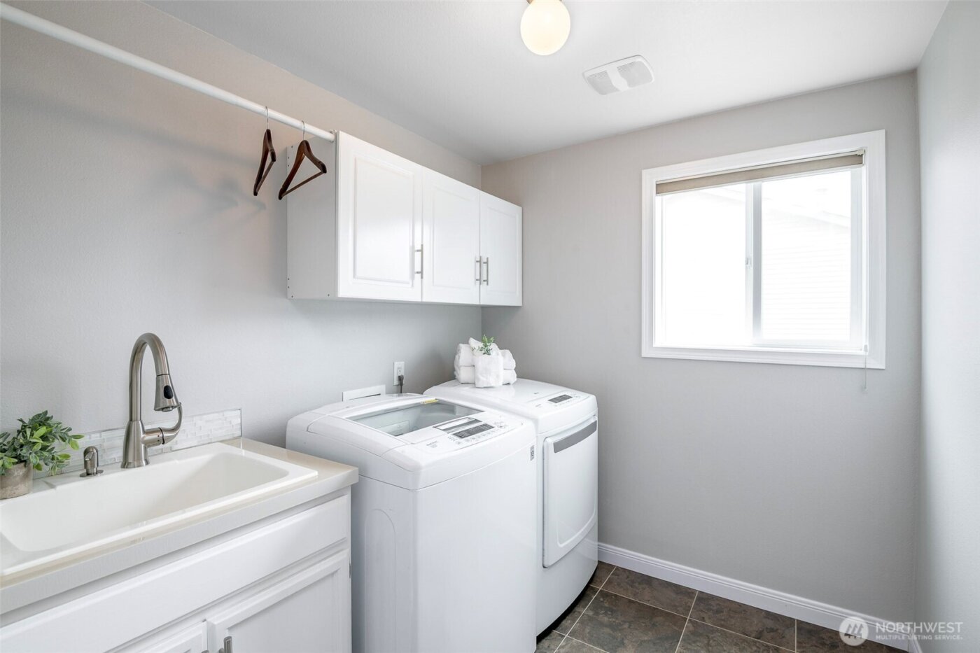 7115 33rd Avenue NE, Lacey, WA 98516