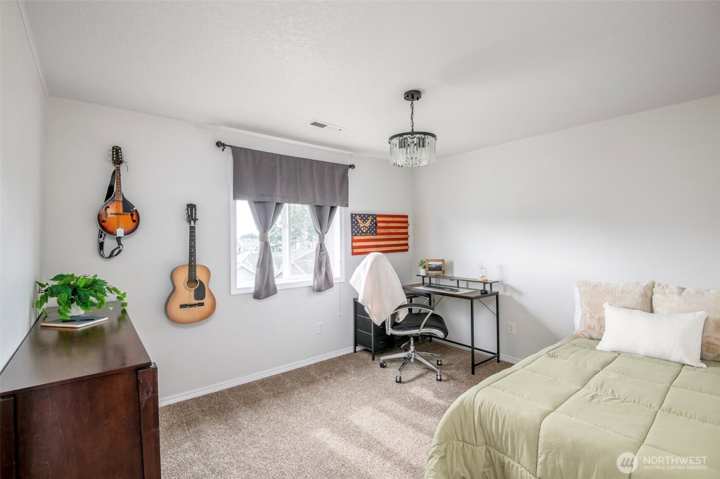 7115 33rd Avenue NE, Lacey, WA 98516