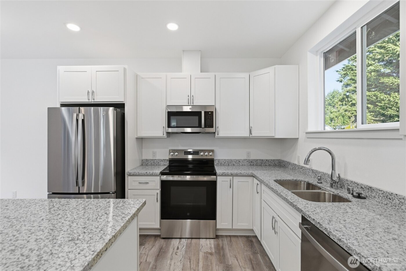 815 S 96th Street , Tacoma, WA 98444-4211