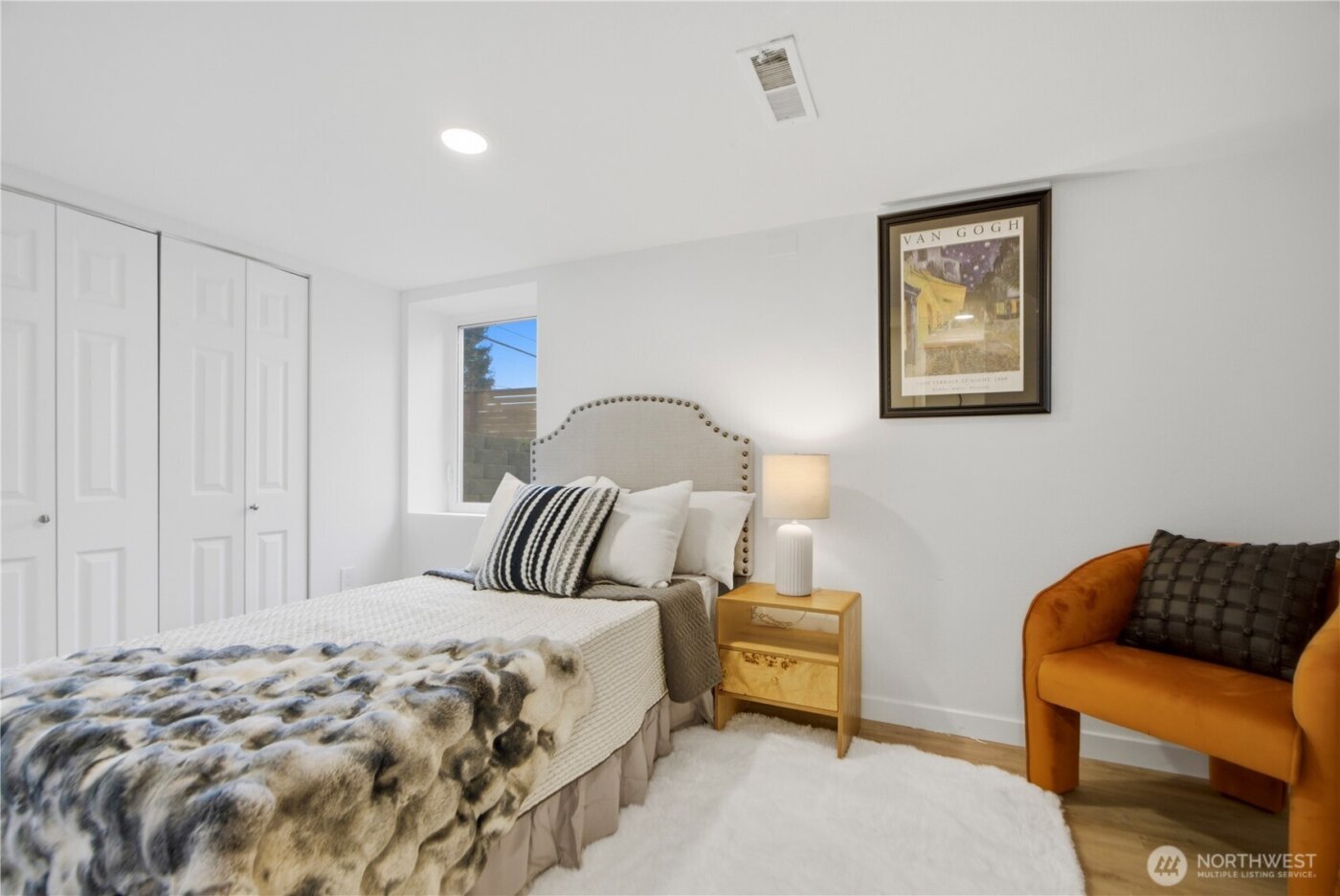 3908 SW Hanford St , Seattle, WA 98116