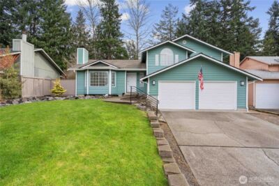 12307 205th Avenue Ct E, Bonney Lake, WA 98391 - Photo 2