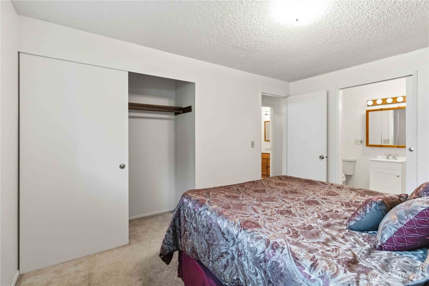 3316 S 248th Place , Kent, WA 98032