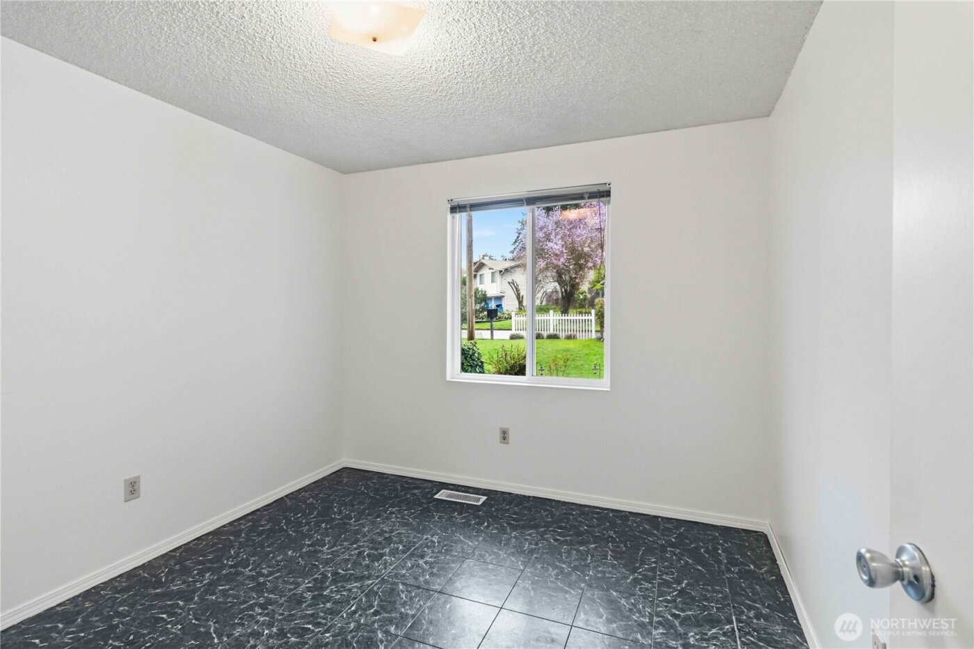 3316 S 248th Place , Kent, WA 98032