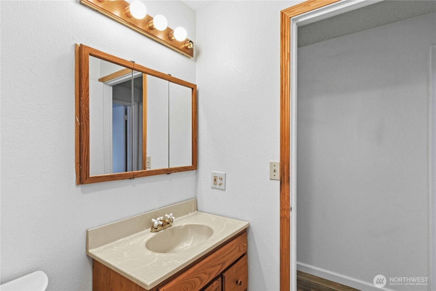 3316 S 248th Place , Kent, WA 98032