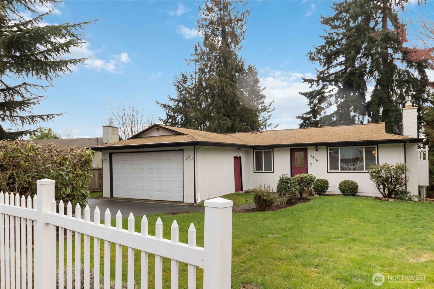 3316 S 248th Place , Kent, WA 98032