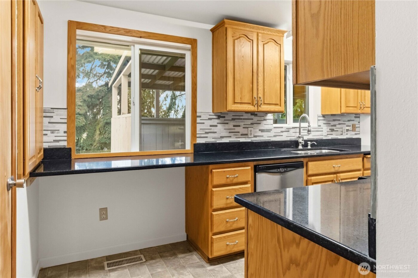 3316 S 248th Place , Kent, WA 98032