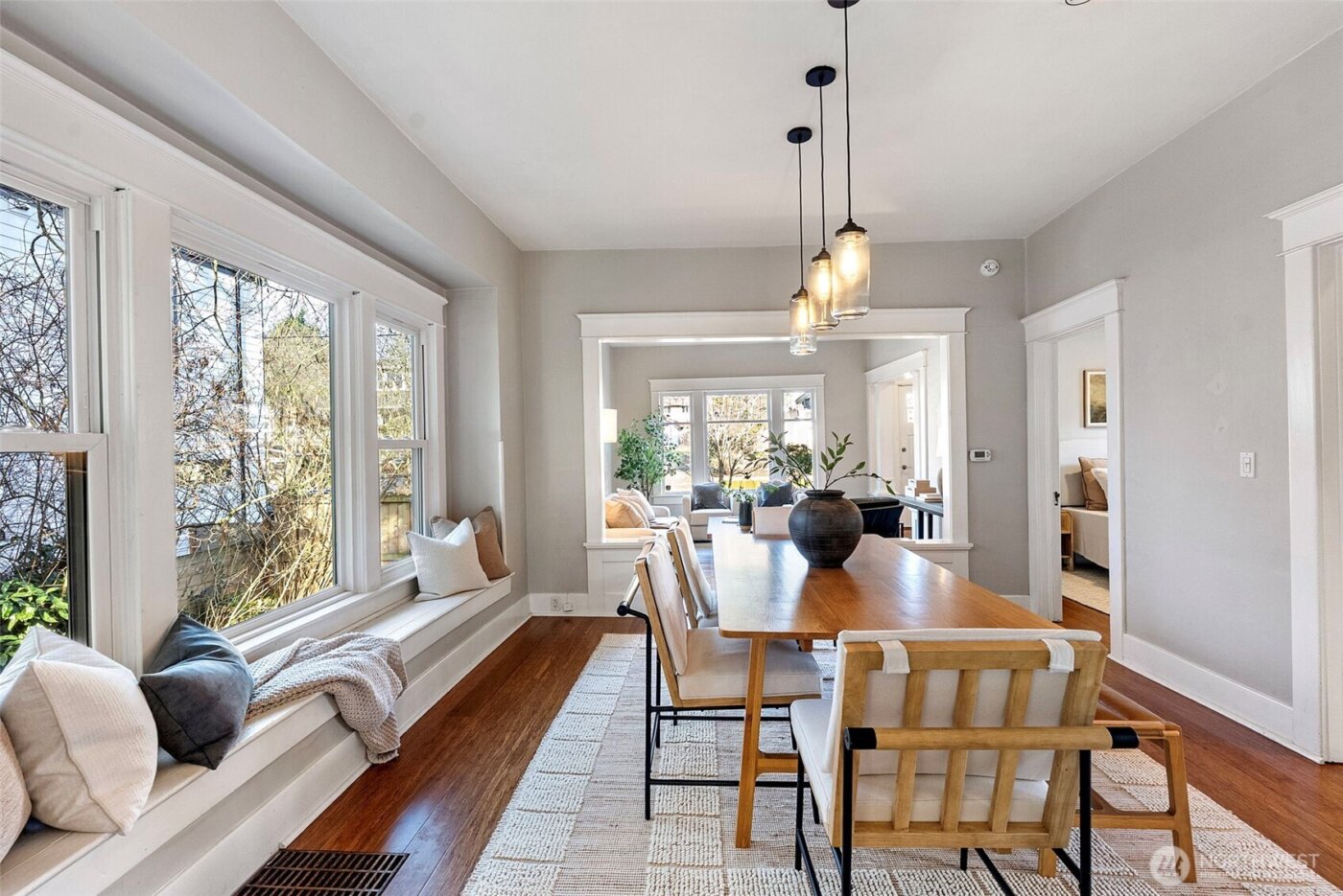 827 NW 61st Street , Seattle, WA 98107