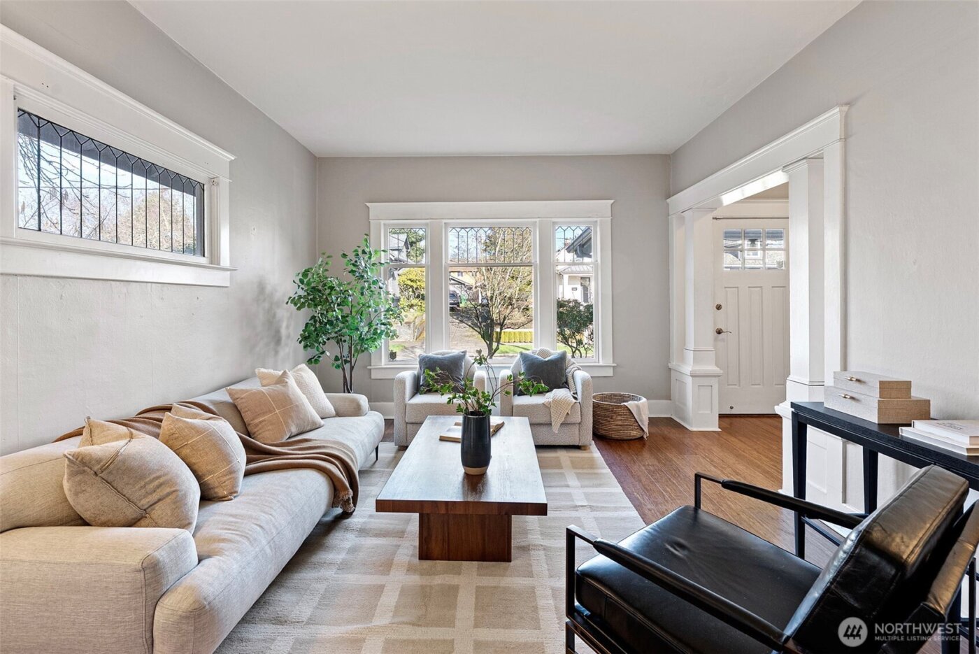 827 NW 61st Street , Seattle, WA 98107