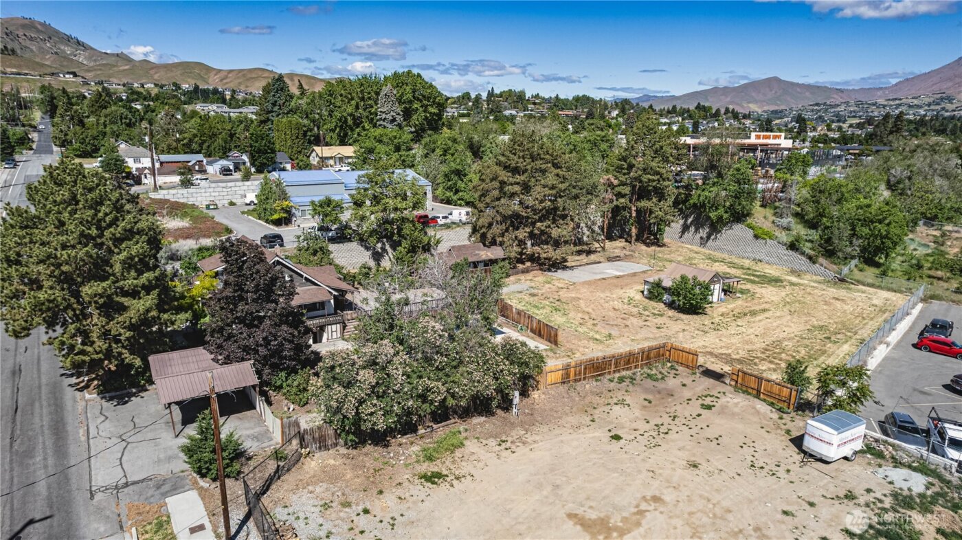 1314 Walnut Street , Wenatchee, WA 98801