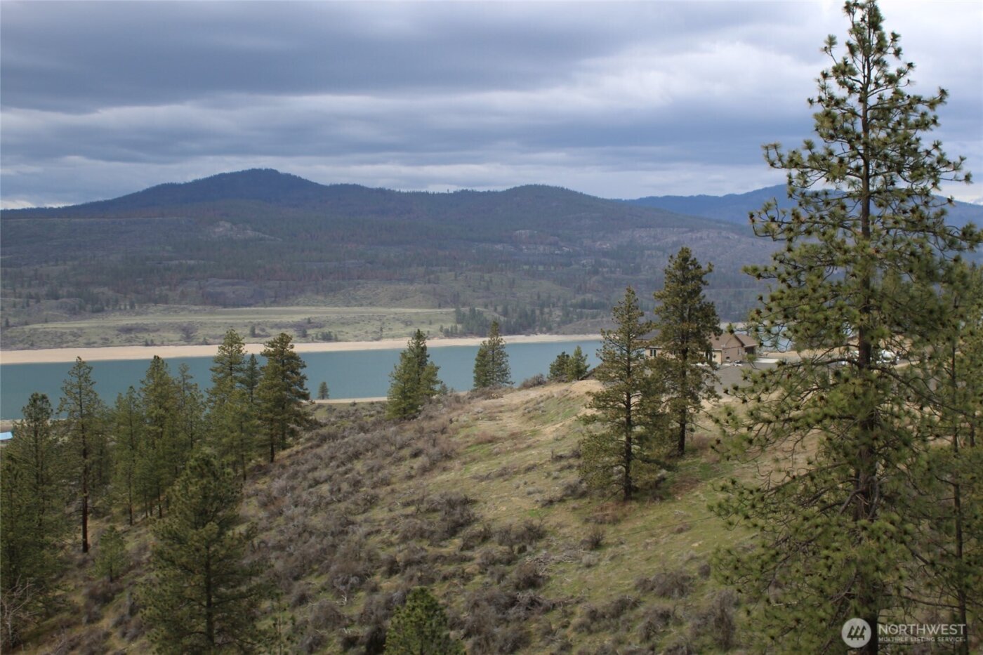 42195 Miles Creston Road N, Creston, WA 99122