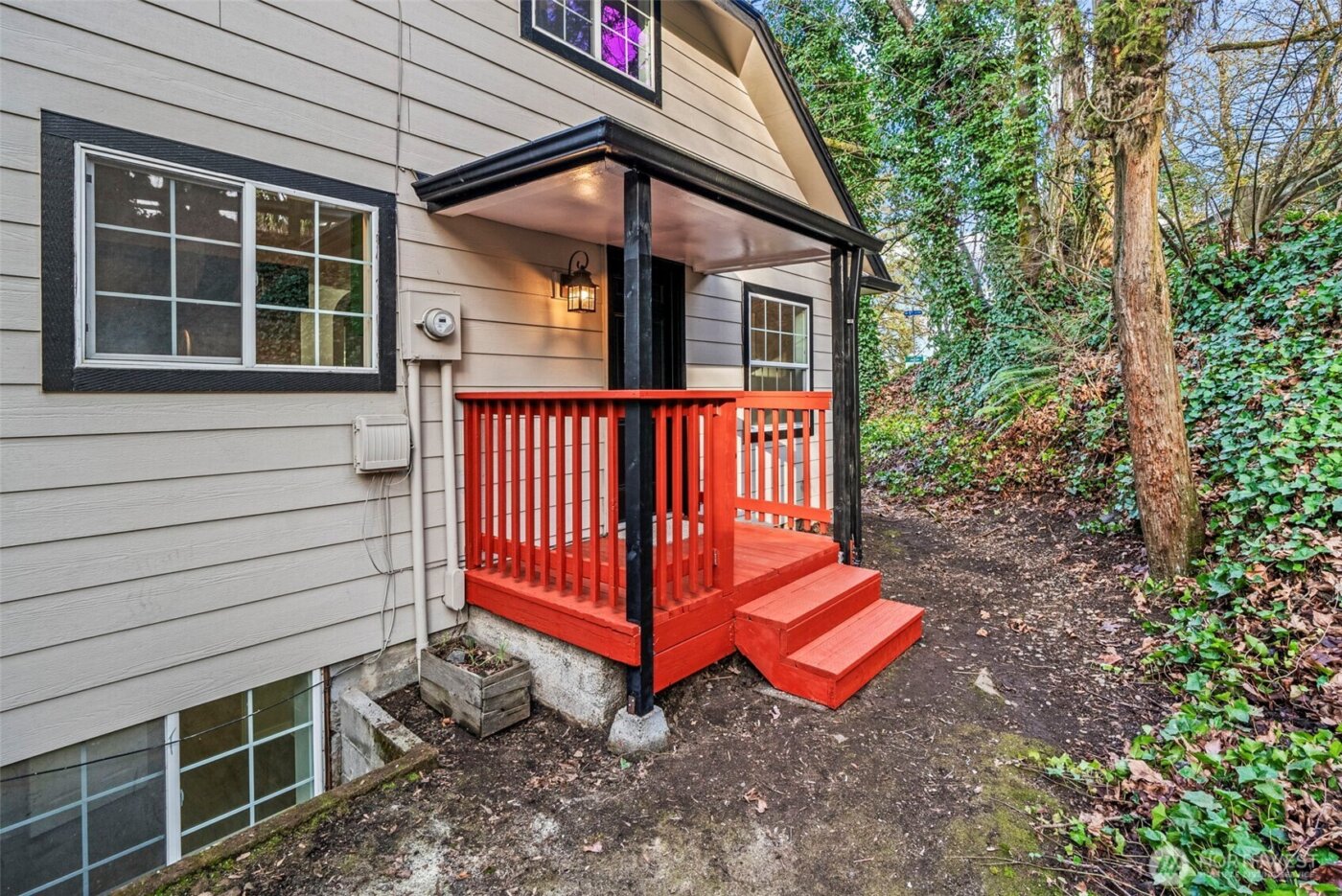 802 NW 5th Circle , Camas, WA 98607