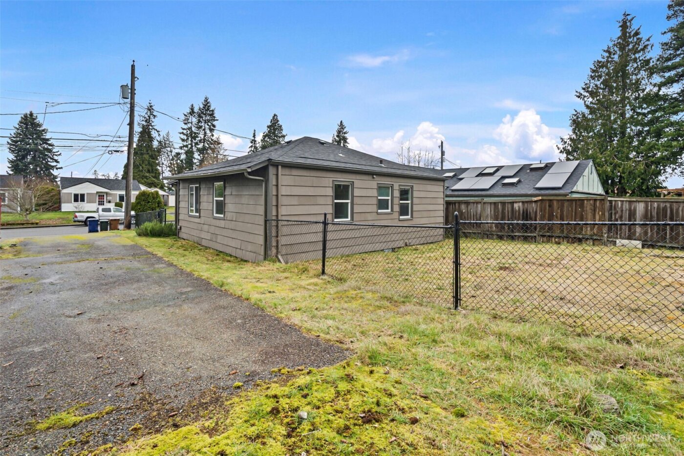 1019 S Rochester Street , Tacoma, WA 98465