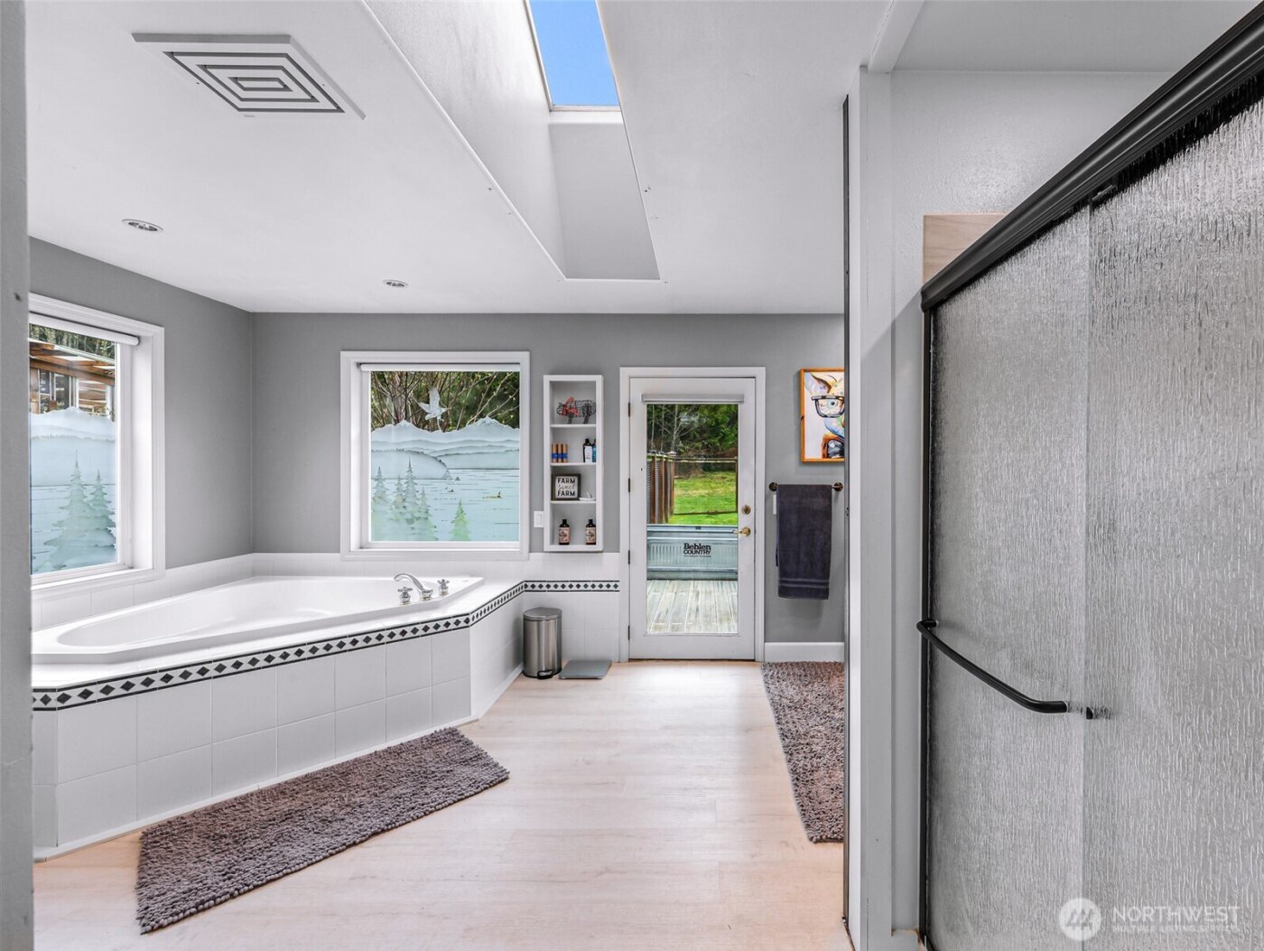 17926 Olive Avenue , Stanwood, WA 98292