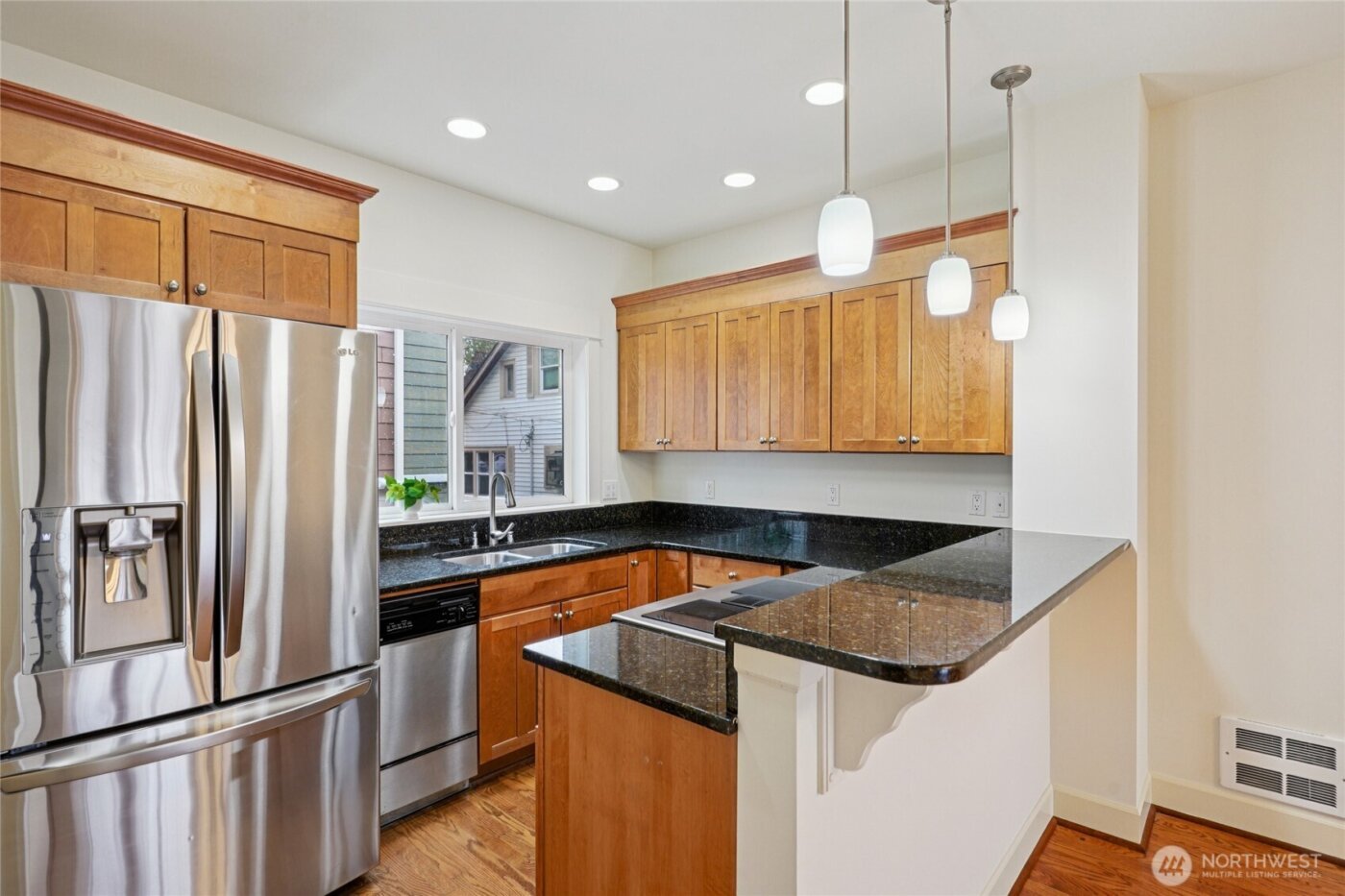 2814 E Spring Street , Seattle, WA 98122