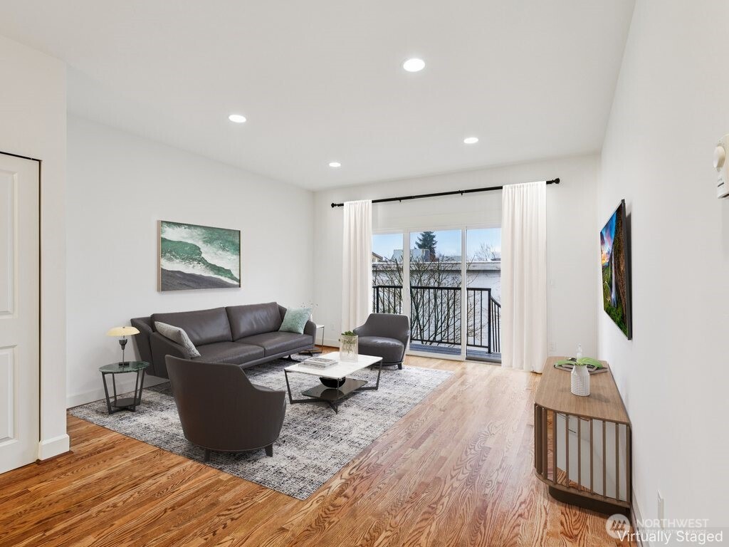 2814 E Spring Street , Seattle, WA 98122