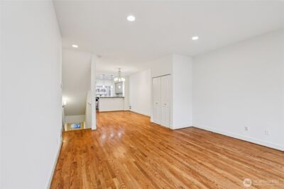 2814 E Spring Street , Seattle, WA 98122 - Photo 10