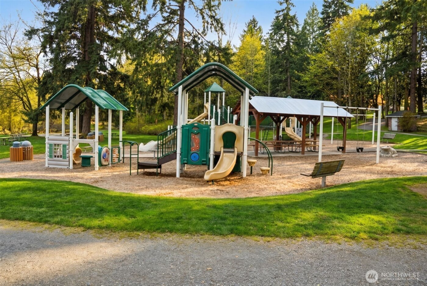 17464 NE 38th Street #B202, Redmond, WA 98052