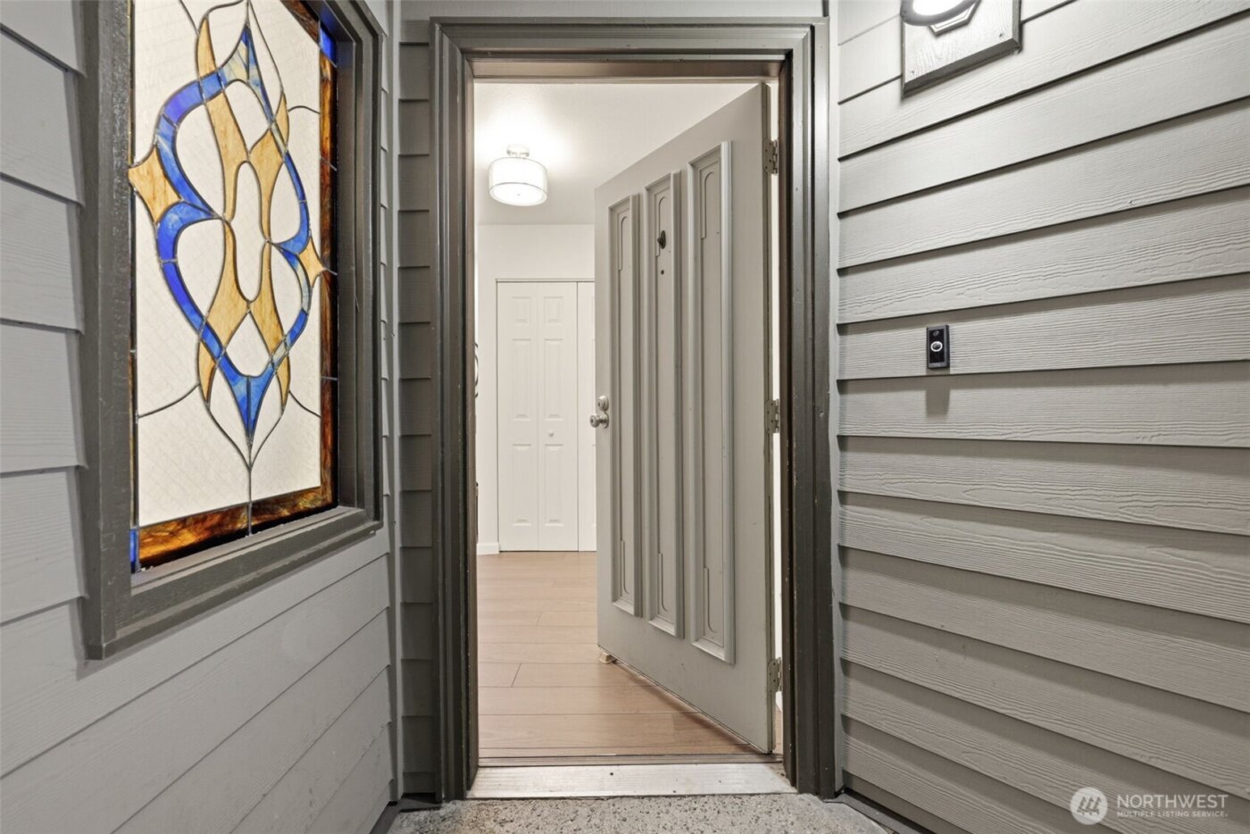 17464 NE 38th Street #B202, Redmond, WA 98052
