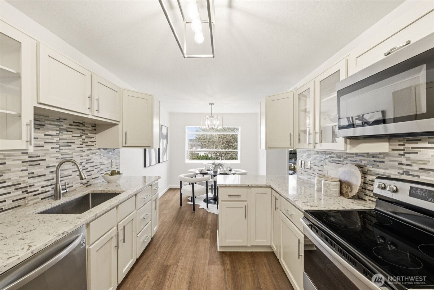 17464 NE 38th Street #B202, Redmond, WA 98052