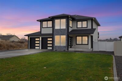 1515 W Lakeside Dr , Moses Lake, WA 98837 - Photo 2