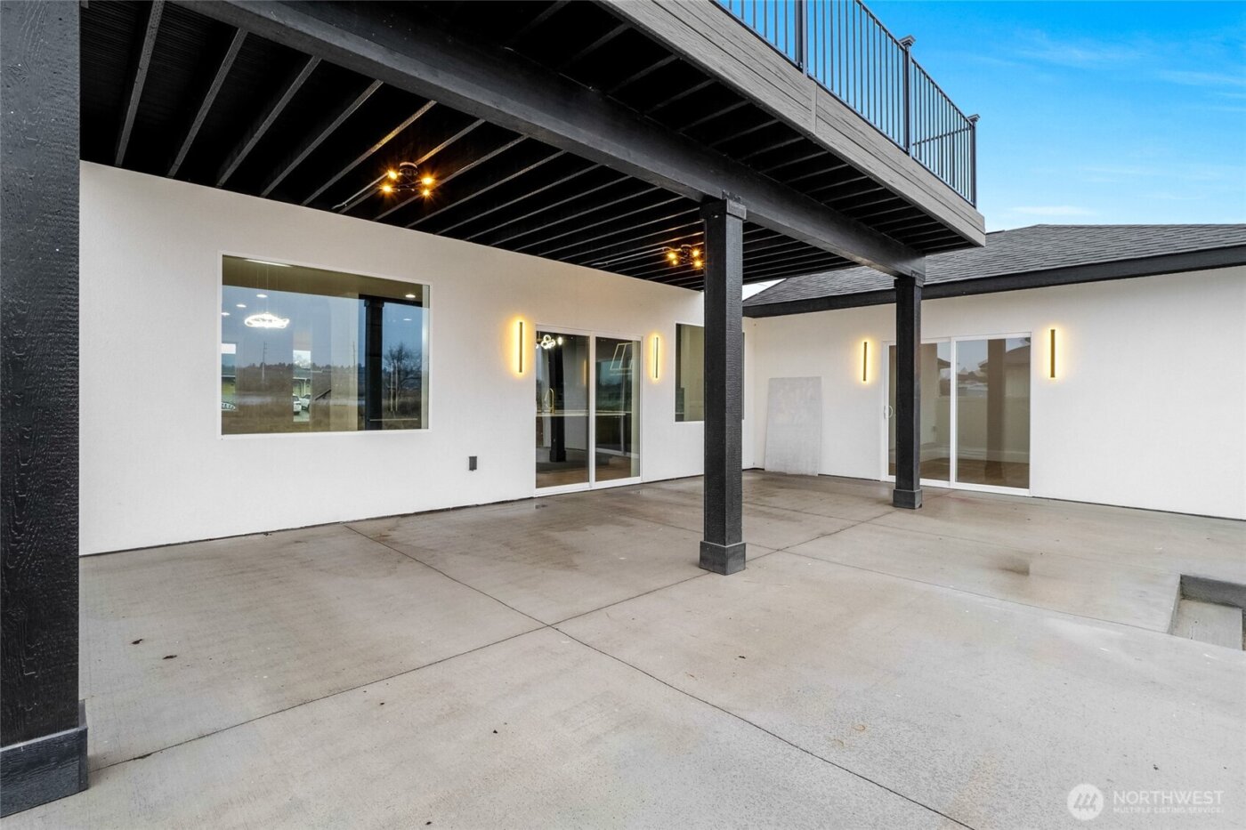 1515 W Lakeside Dr , Moses Lake, WA 98837
