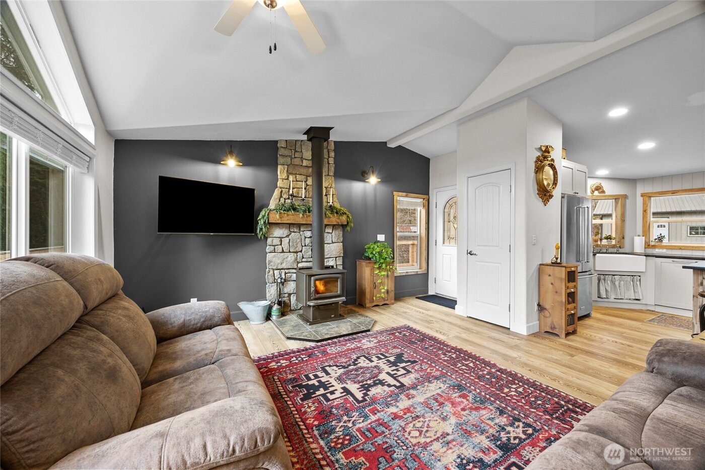 185 Wilderness Drive , Randle, WA 98377