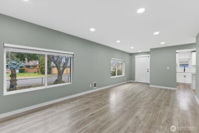 330 V Street SE, Auburn, WA 98002 - Photo 5